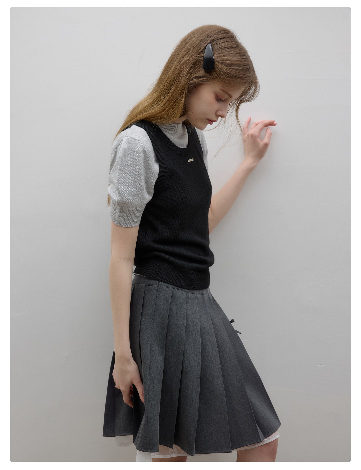 Contrast-Color Puff-Sleeve Knit Top With Faux-Layered Vest