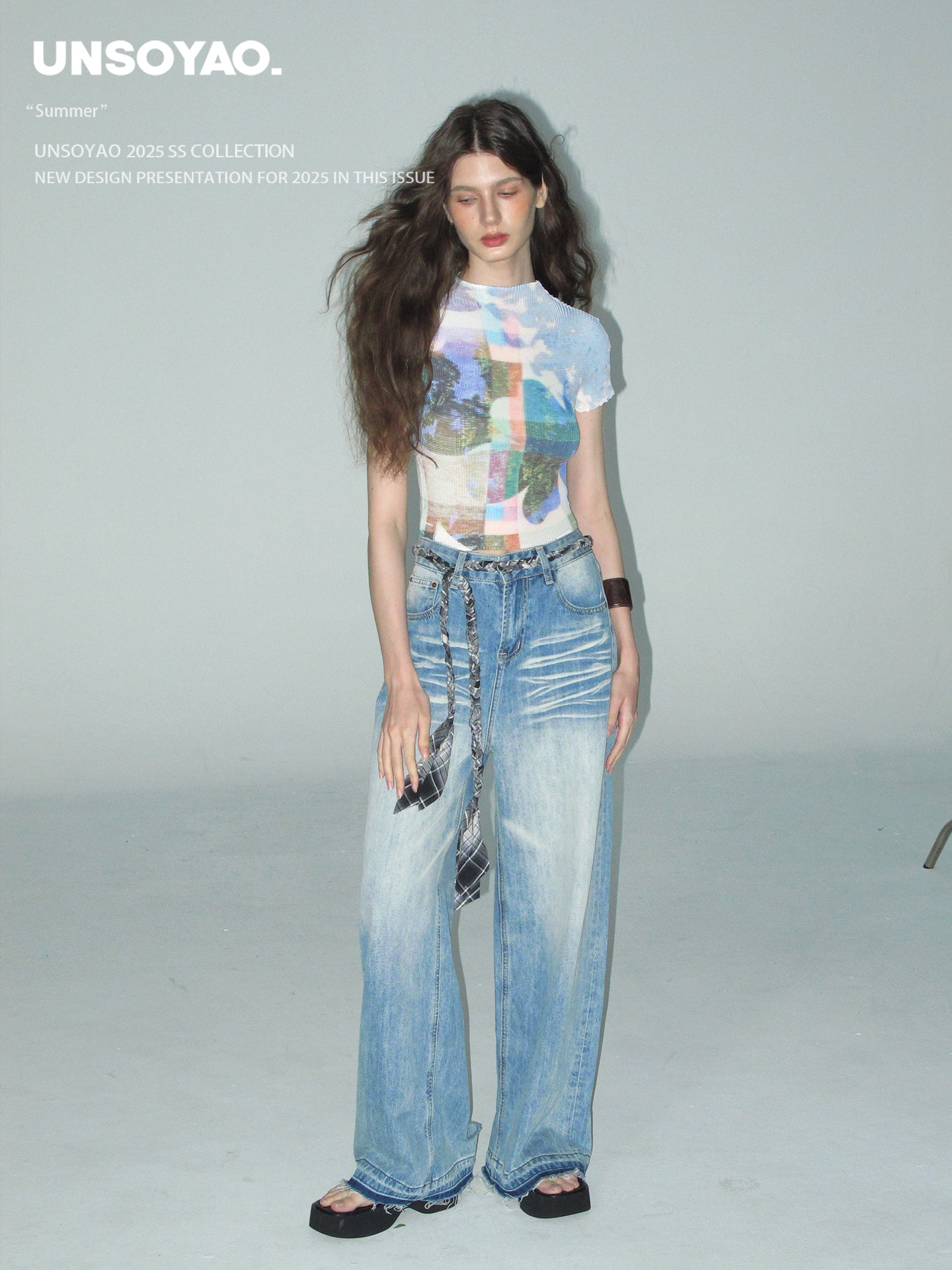 Graphic Print Pleated Crop T-Shirt