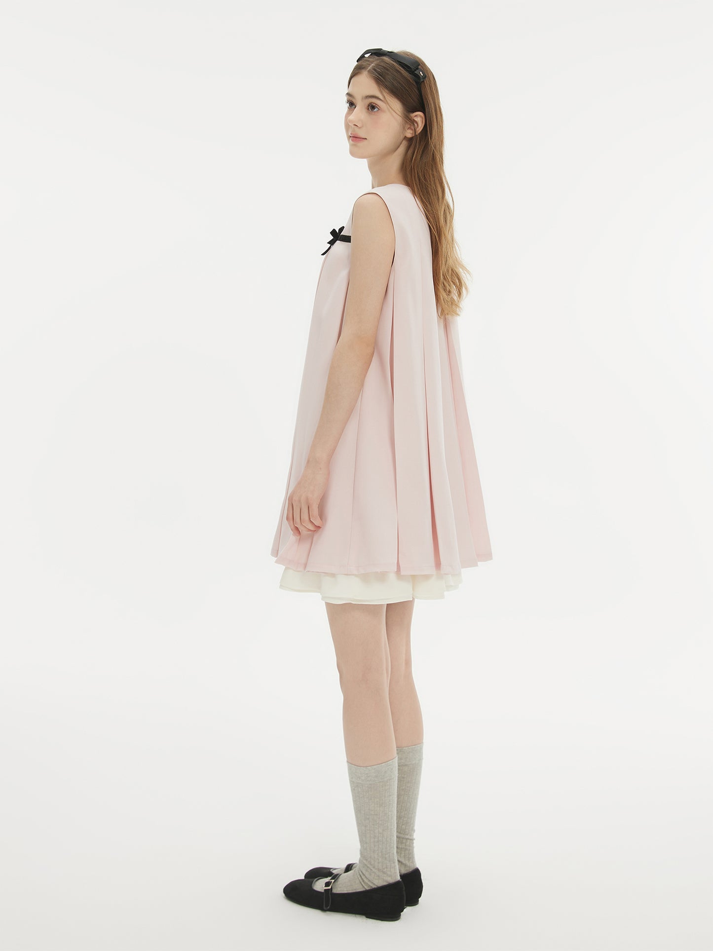 Sleeveless Pleated A-Line Dress With Ribbon Bow