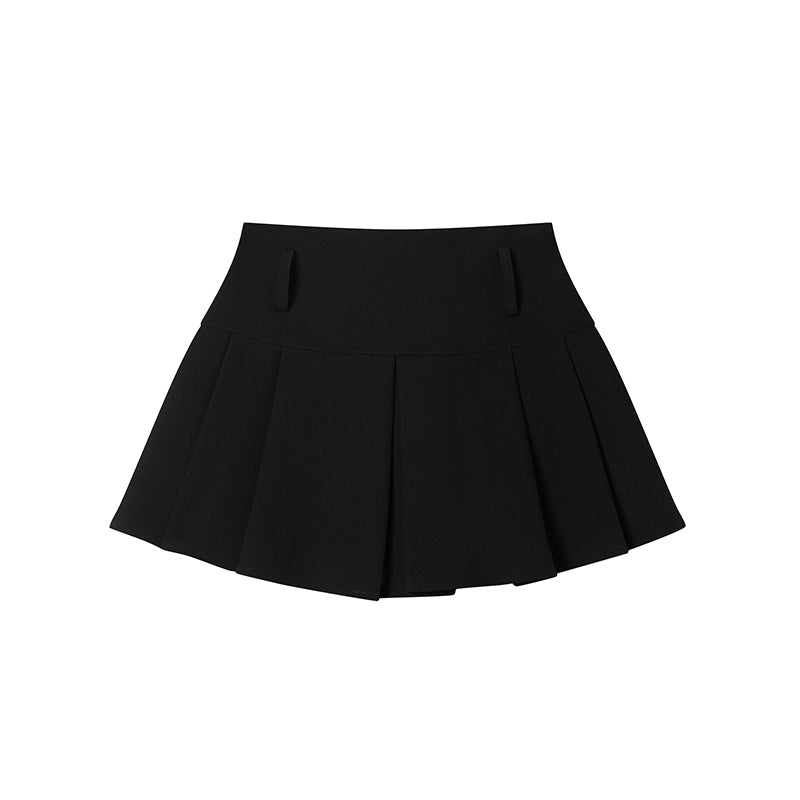Pleated Skirt-Style Shorts