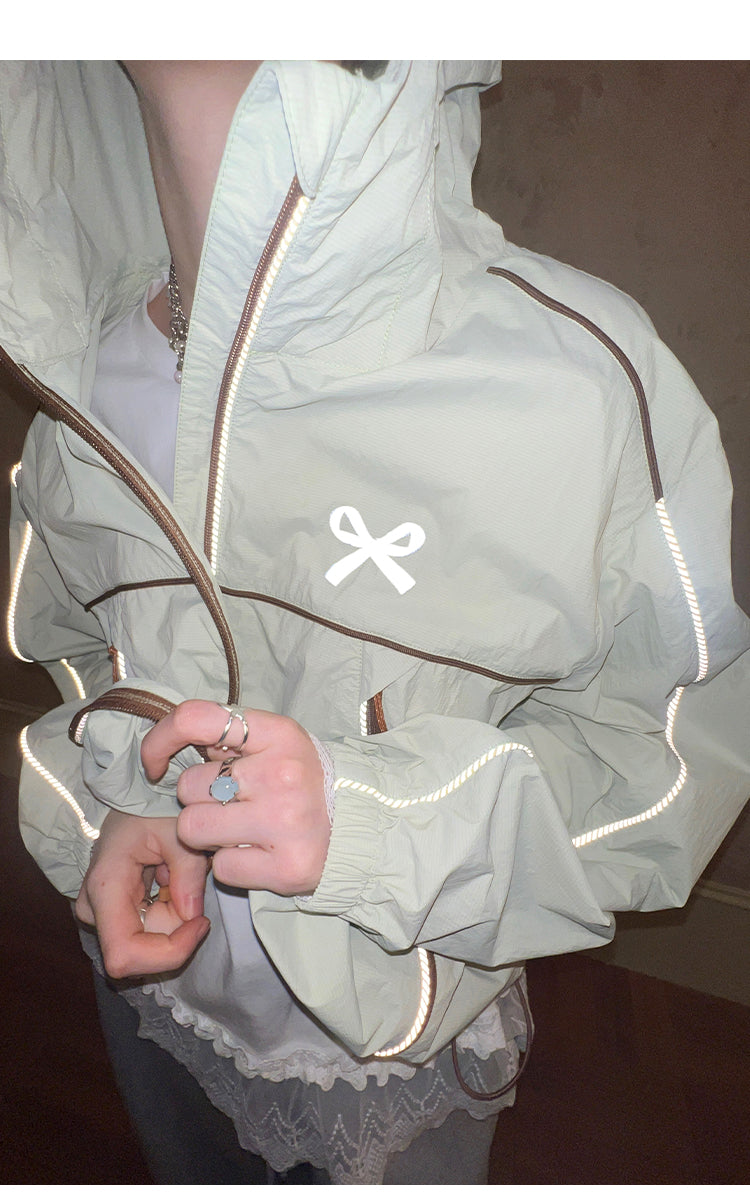 Lightweight Hooded Jacket With UV Protection
