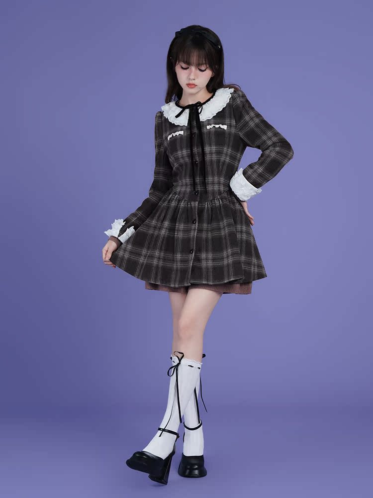 Versatile Plaid Lace Collar Dress With Heart Buttons