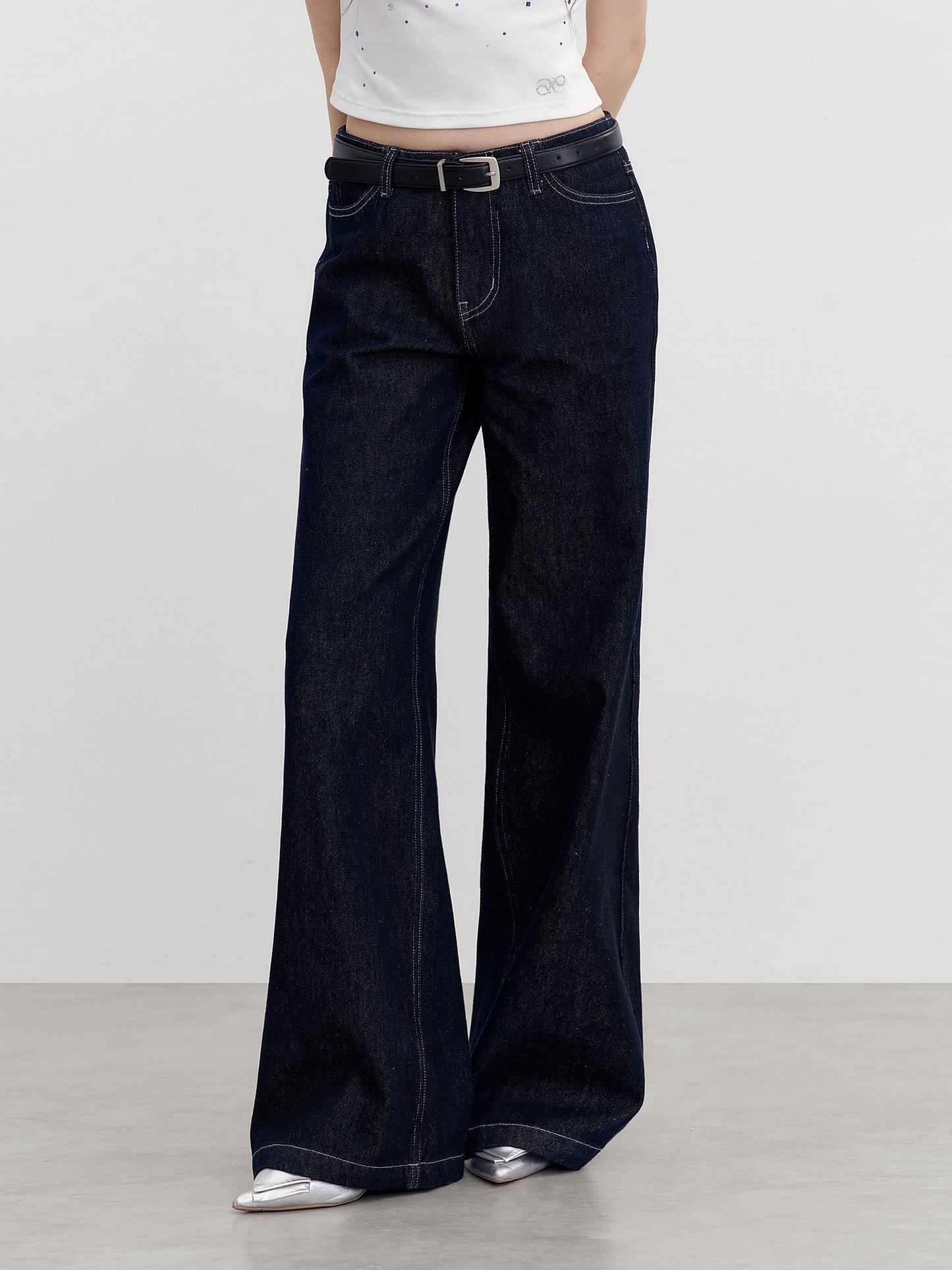 Flared Jeans With Logo Stitched Pockets