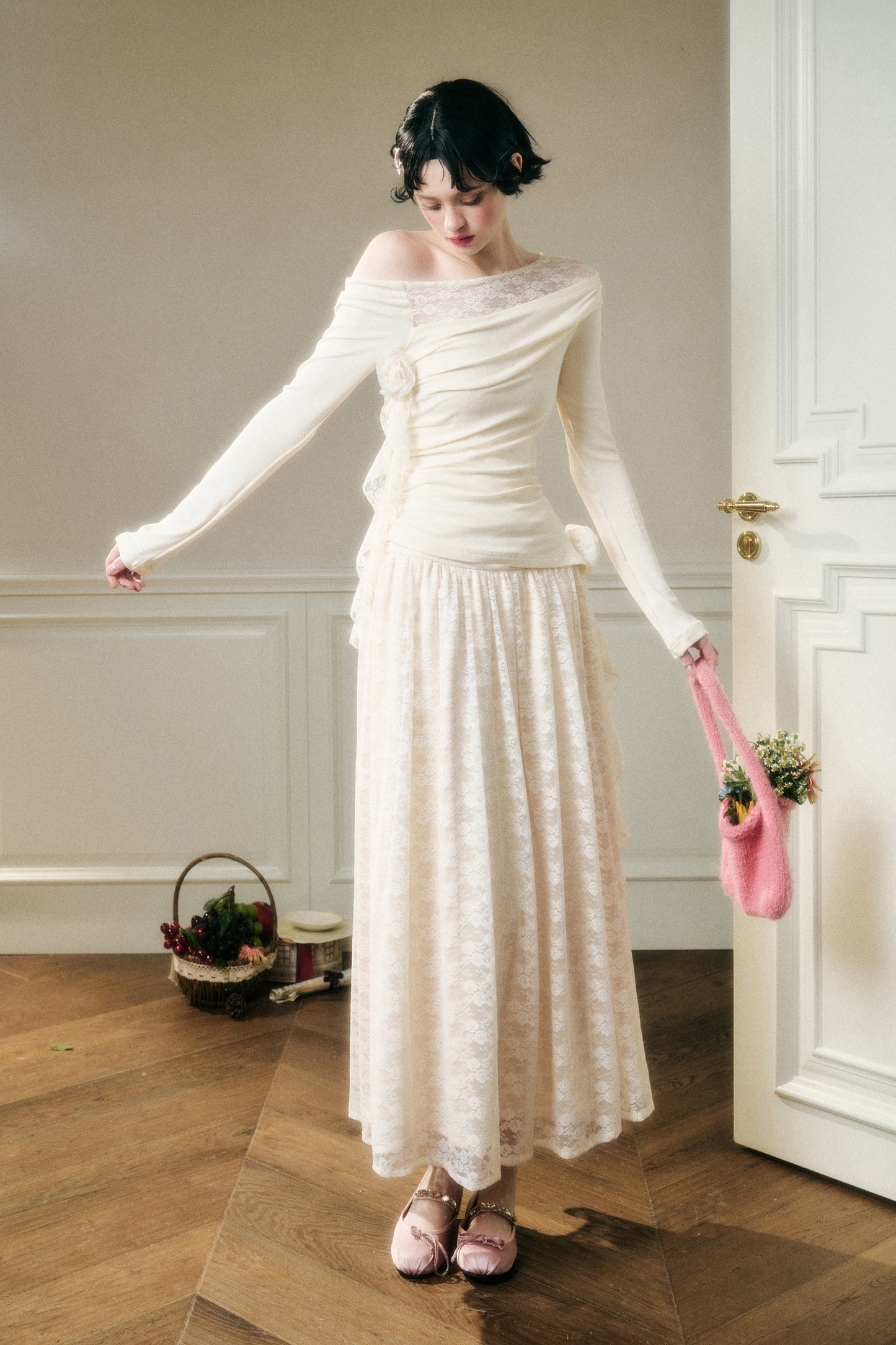 Asymmetric One-Shoulder Fitted Top And Lace Skirt