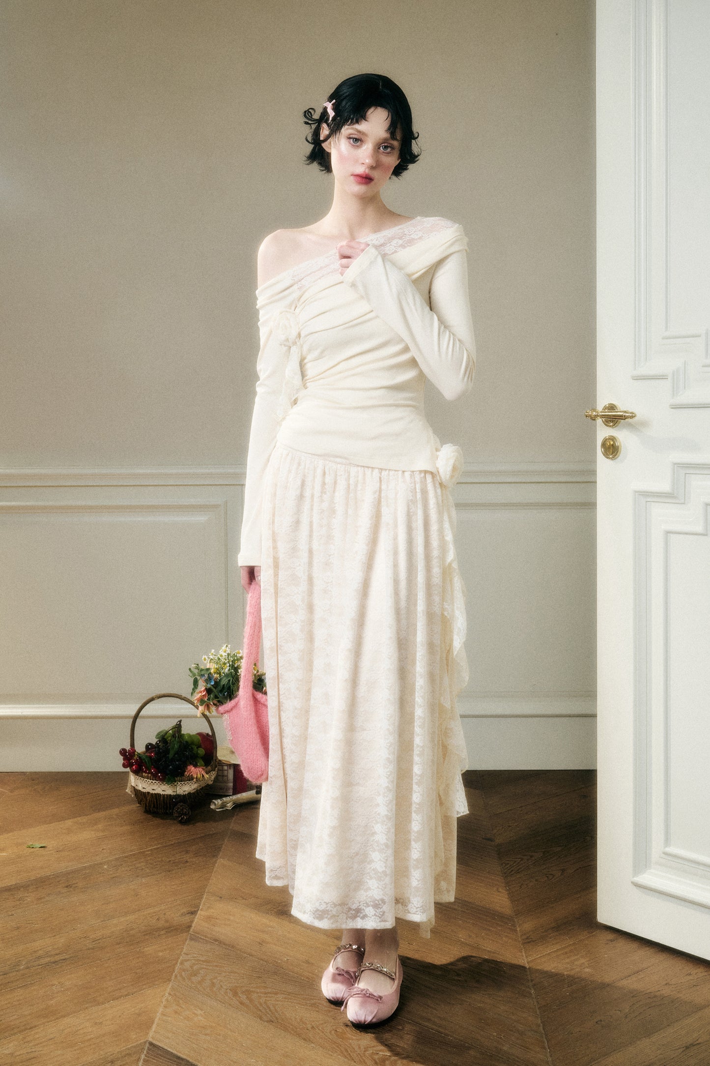 Asymmetric One-Shoulder Fitted Top And Lace Skirt