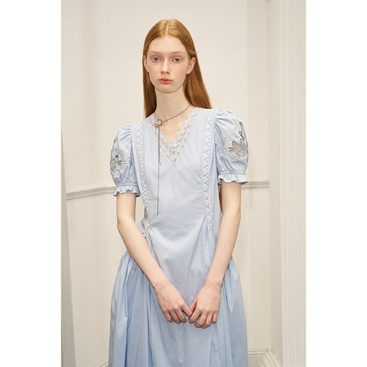 Floral Embroidery V-Neck Dress With Gathered Pockets