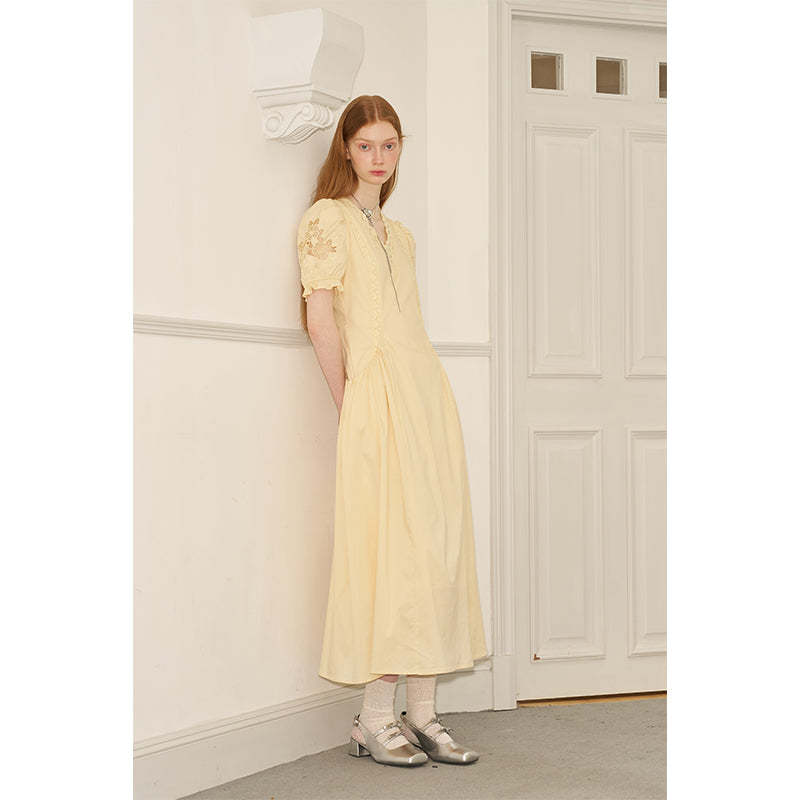 Floral Embroidery V-Neck Dress With Gathered Pockets