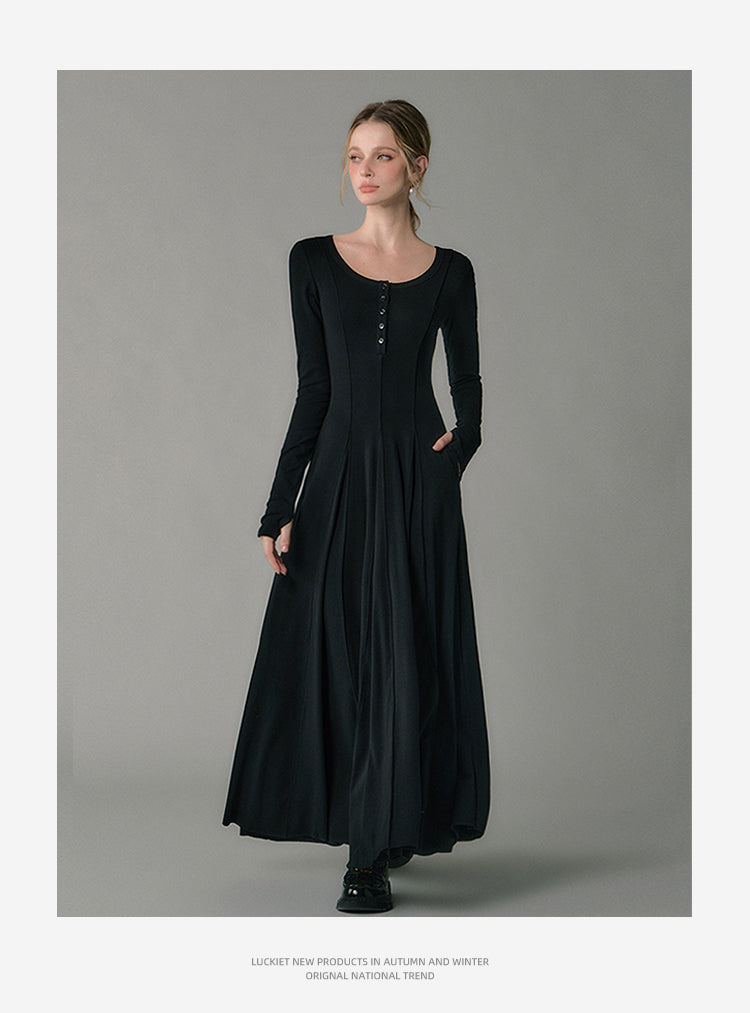 Flowy Scoop Neck Dress With Tuck Detail