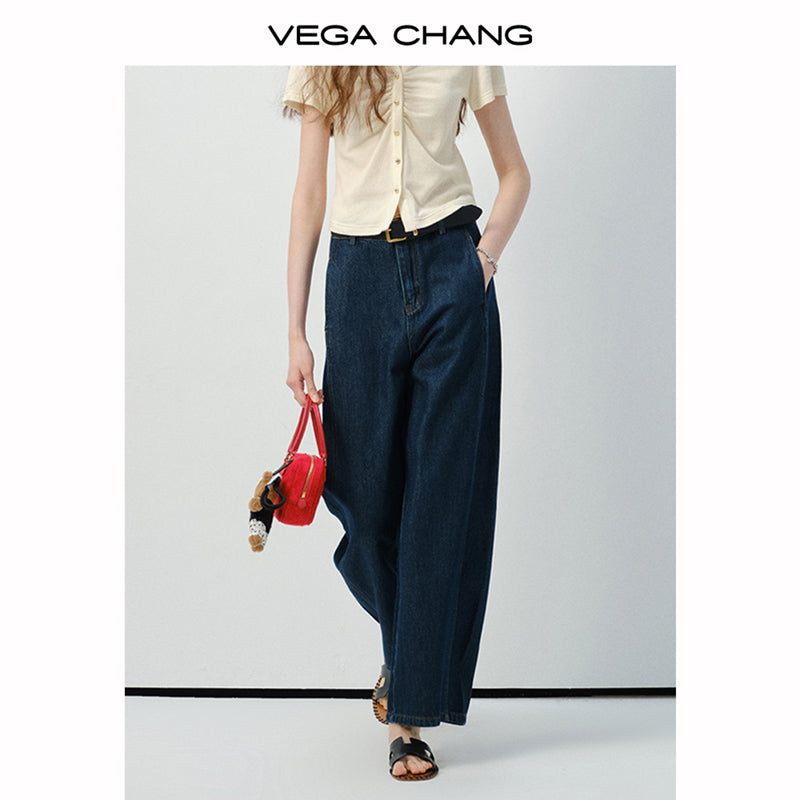 Curved High-Waist Jeans With Slant Pockets