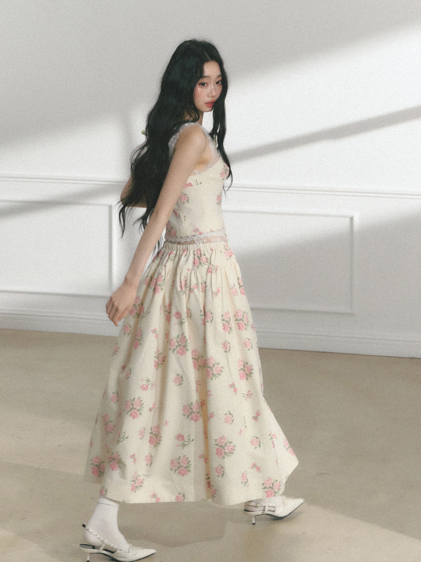 Floral Lace-Accent Sleeveless Top & Skirt