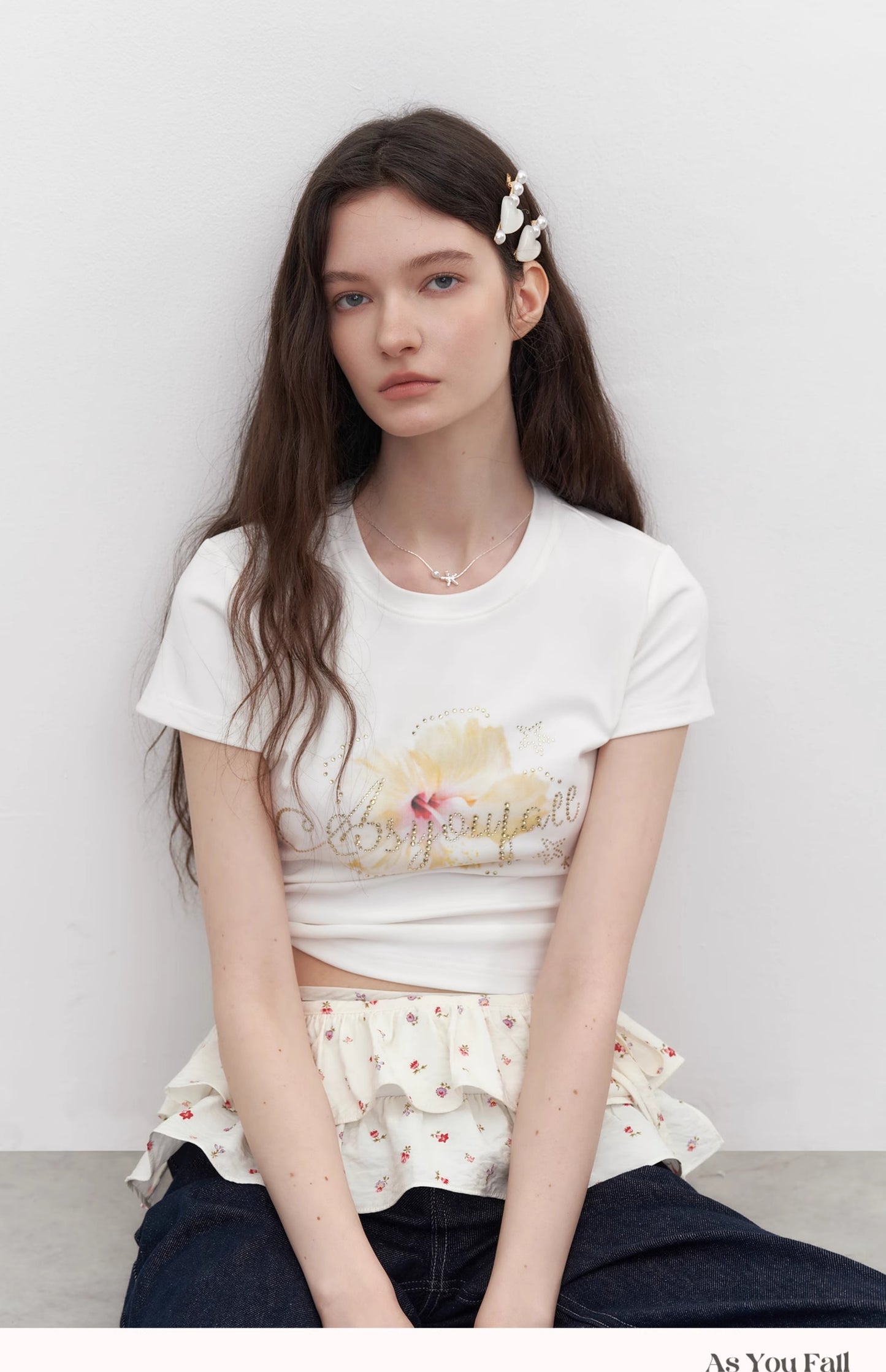 Cropped Ribbed T-Shirt With Rhinestone Flower Print
