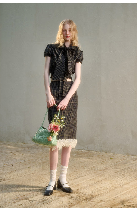 Plaid Puffy Top With Large Tie & Lace-Trimmed Slit Skirt