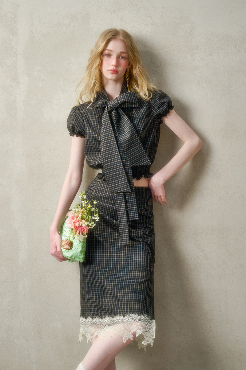 Plaid Puffy Top With Large Tie & Lace-Trimmed Slit Skirt