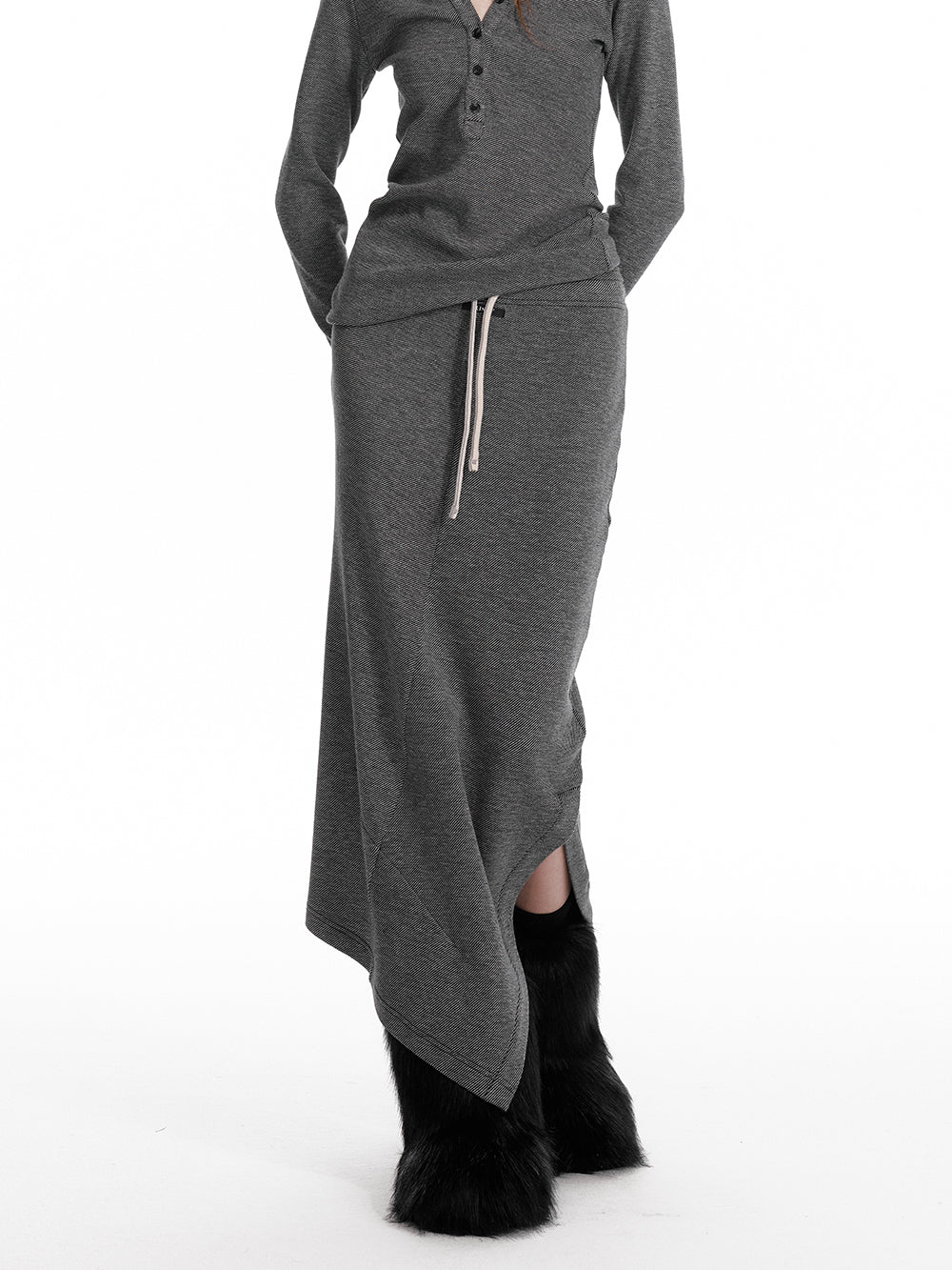 Slim Fit Hooded Half-Button Top / Slit Skirt