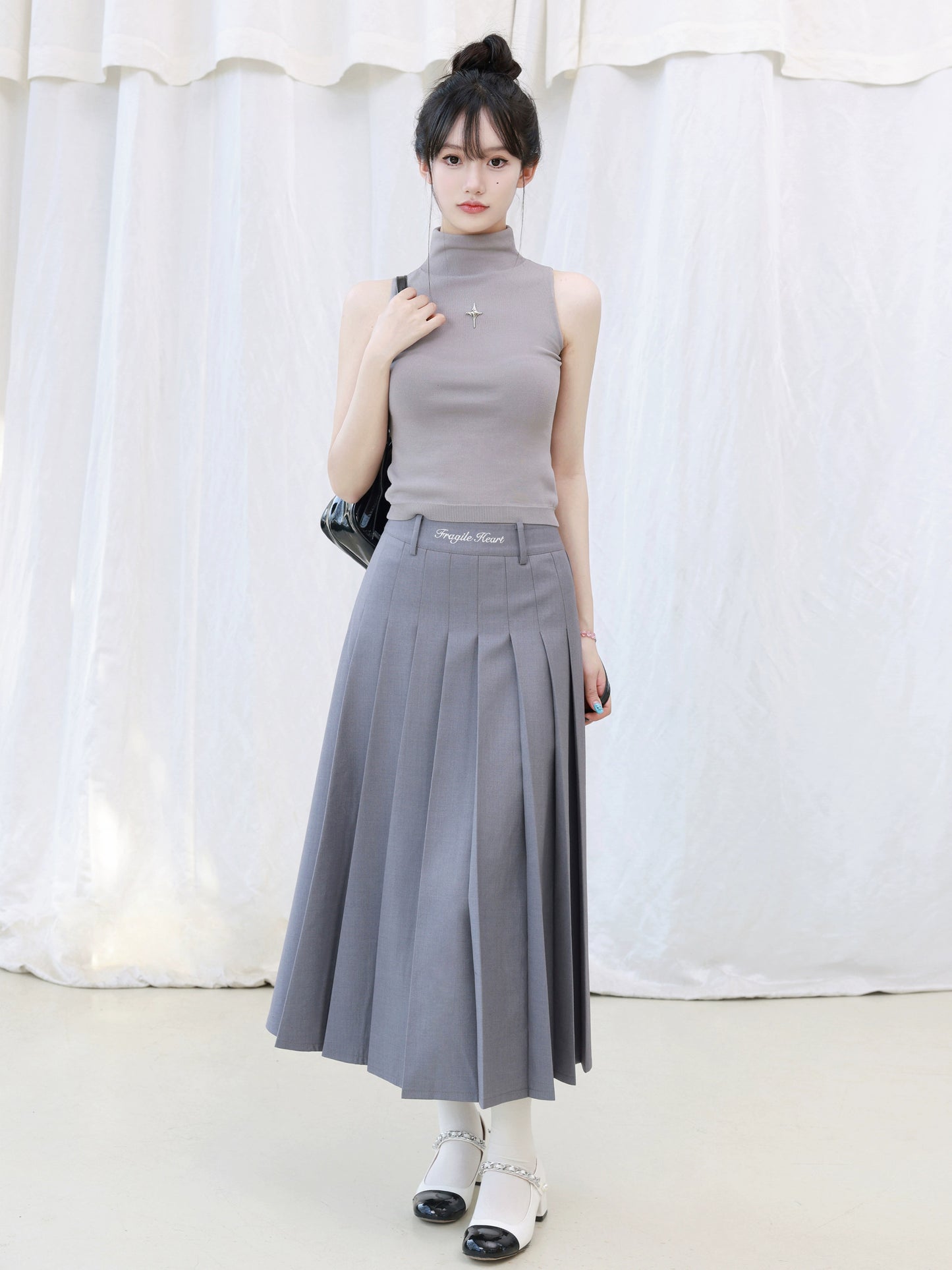 Turtleneck Sleeveless Inner Wear Slim Fit Top