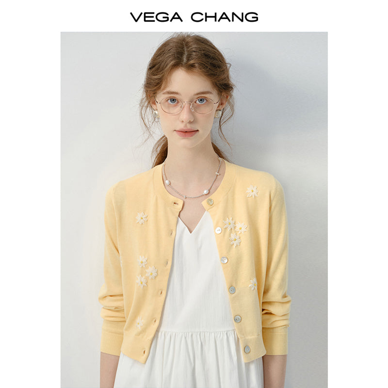 Daisy Embroidery Short Light Cardigan