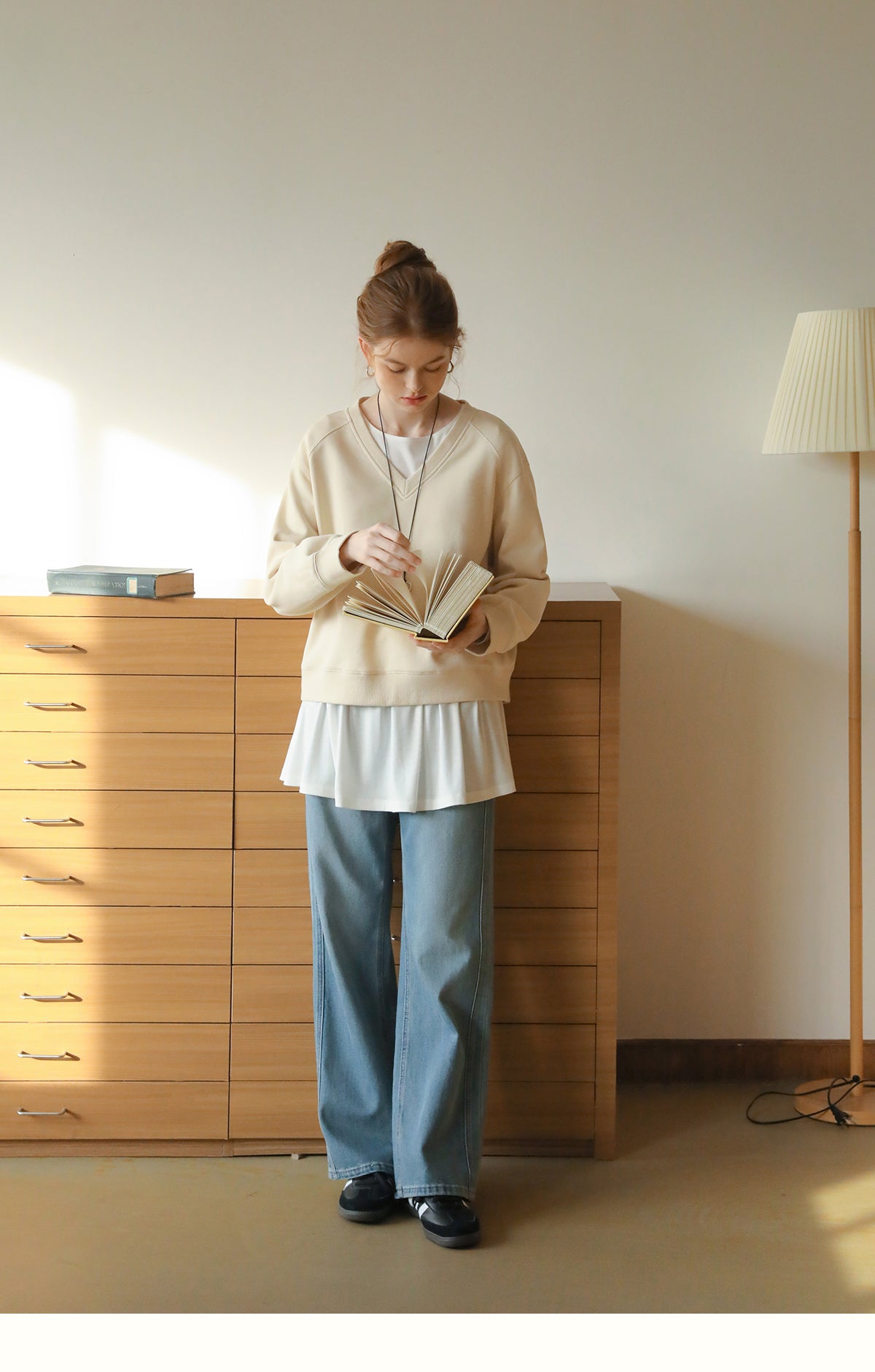 Washed Straight-Leg Jeans With V-Seam Waist