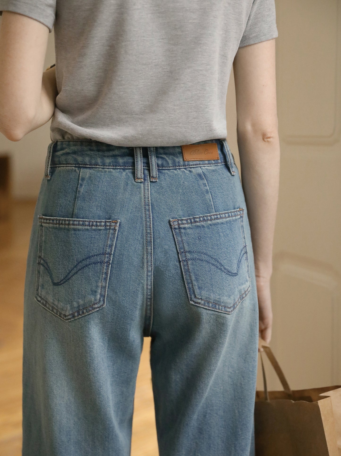 Washed Straight-Leg Jeans With V-Seam Waist