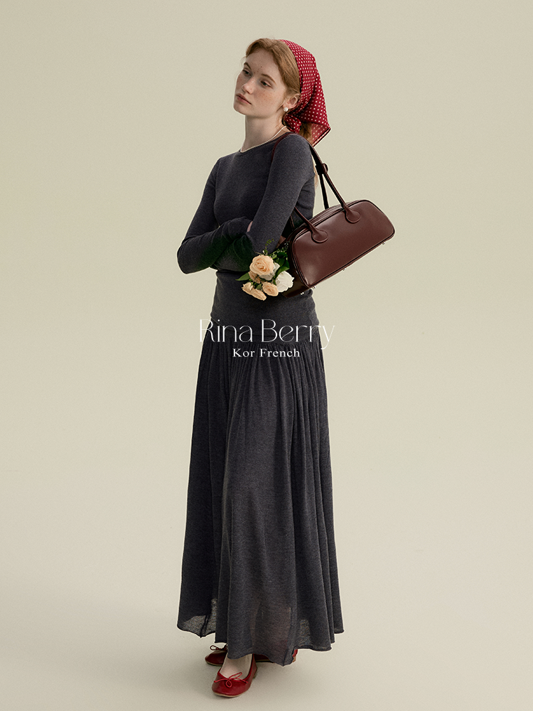 Soft Slim Fit Knit Top & Fluid Matching Maxi Skirt