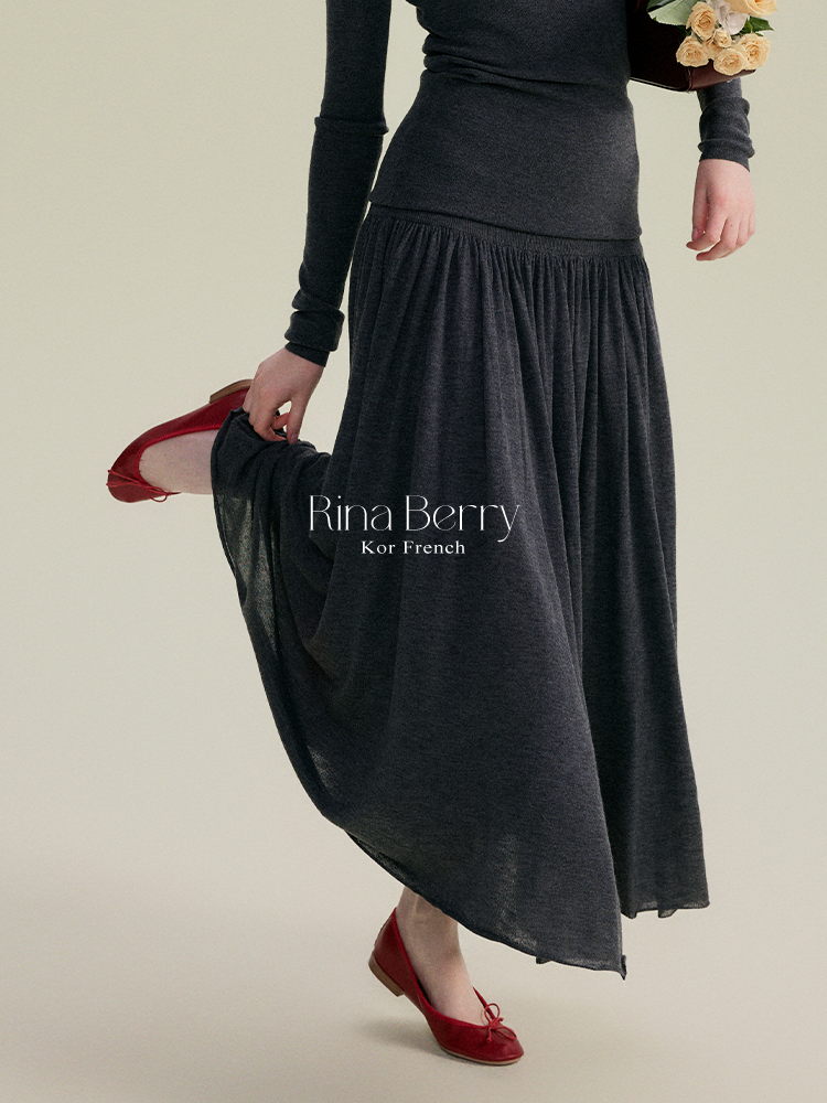 Soft Slim Fit Knit Top & Fluid Matching Maxi Skirt