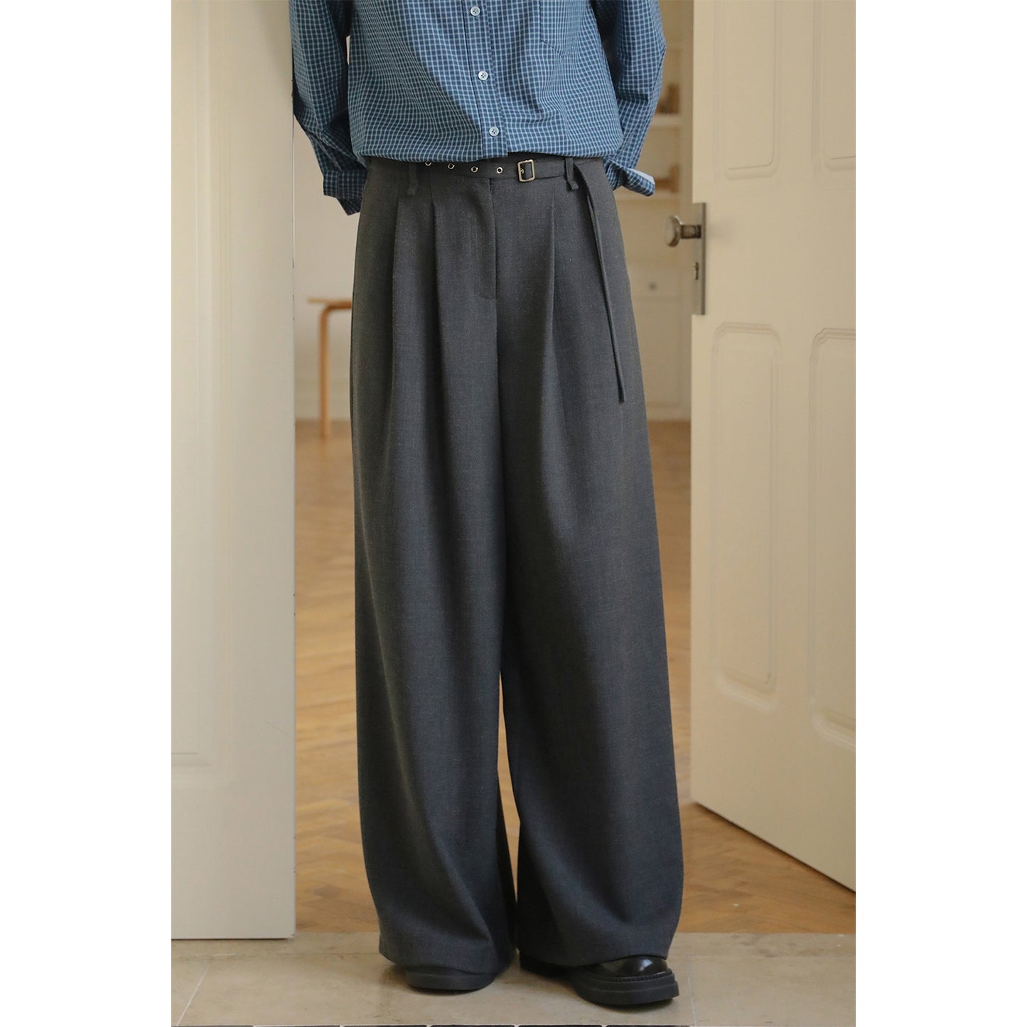 Chic Belted Wide-Leg Trousers With Pleats