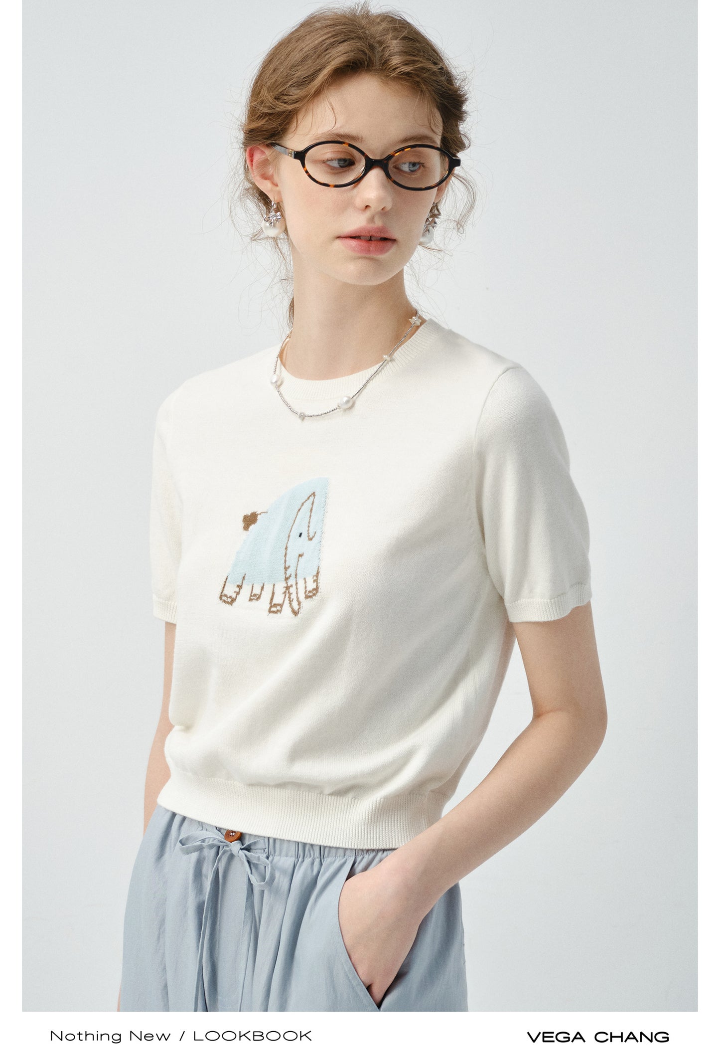Elephant Motif Short-Sleeve Knit Top
