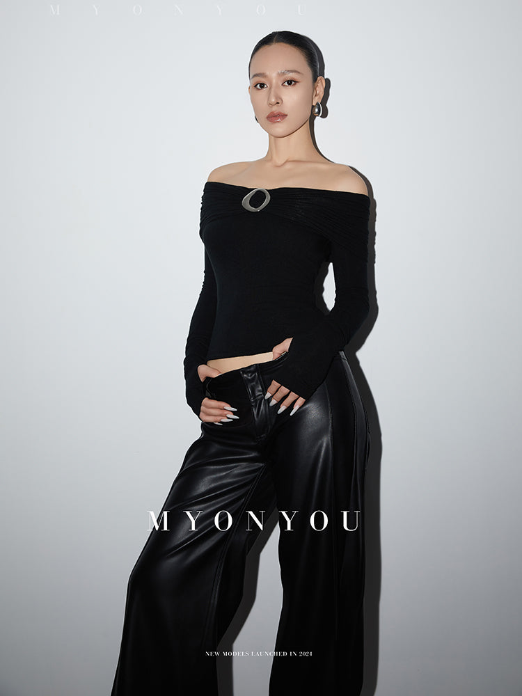 Off-Shoulder Top With Organic-Shaped Buckle