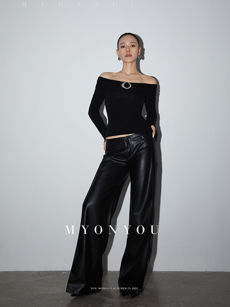 Off-Shoulder Top With Organic-Shaped Buckle