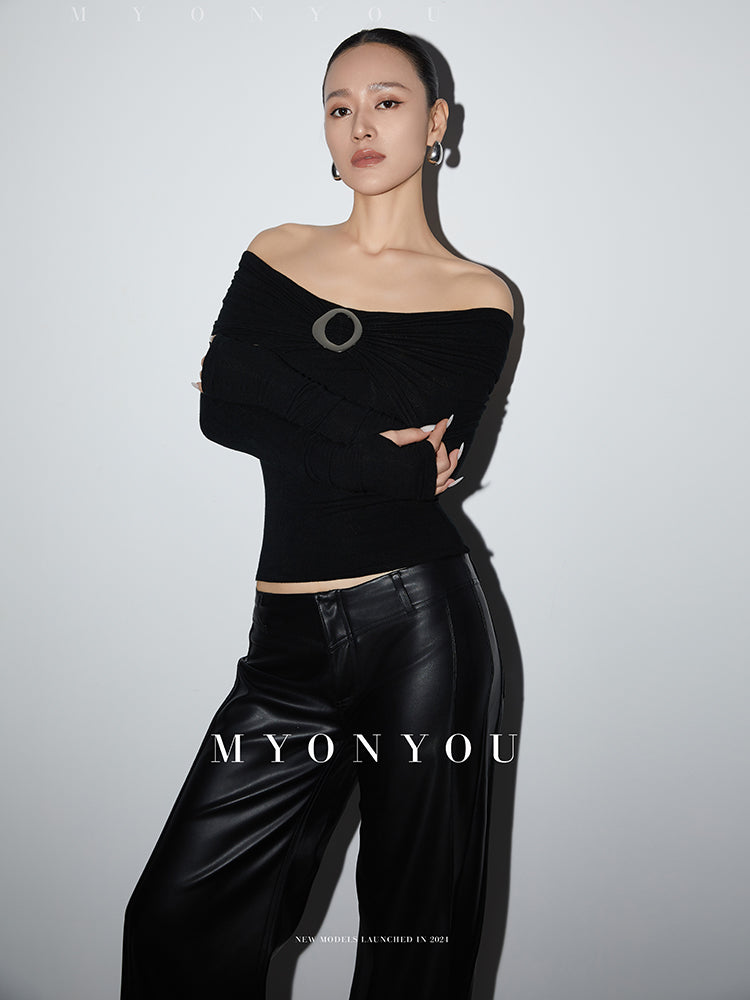 Off-Shoulder Top With Organic-Shaped Buckle