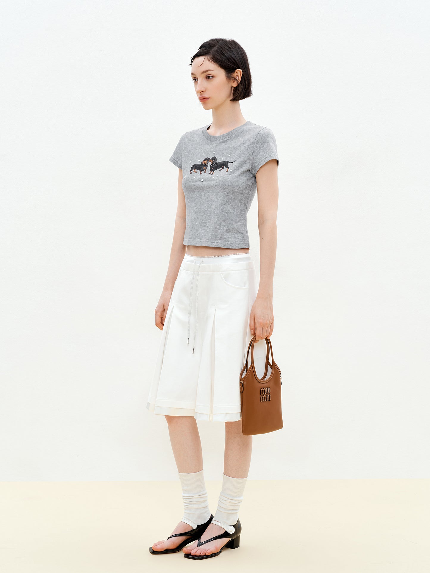 Pearl Necklace Dogs Cropped T-Shirt