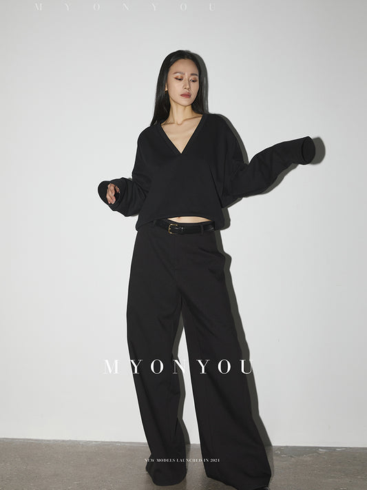 Elegant Wide-Leg Floor-Length Trousers