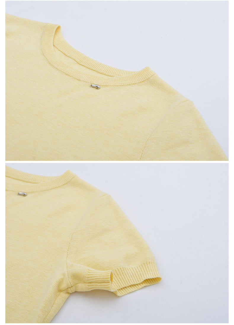 Minimal Knit Top With Sailor Collar Overlay