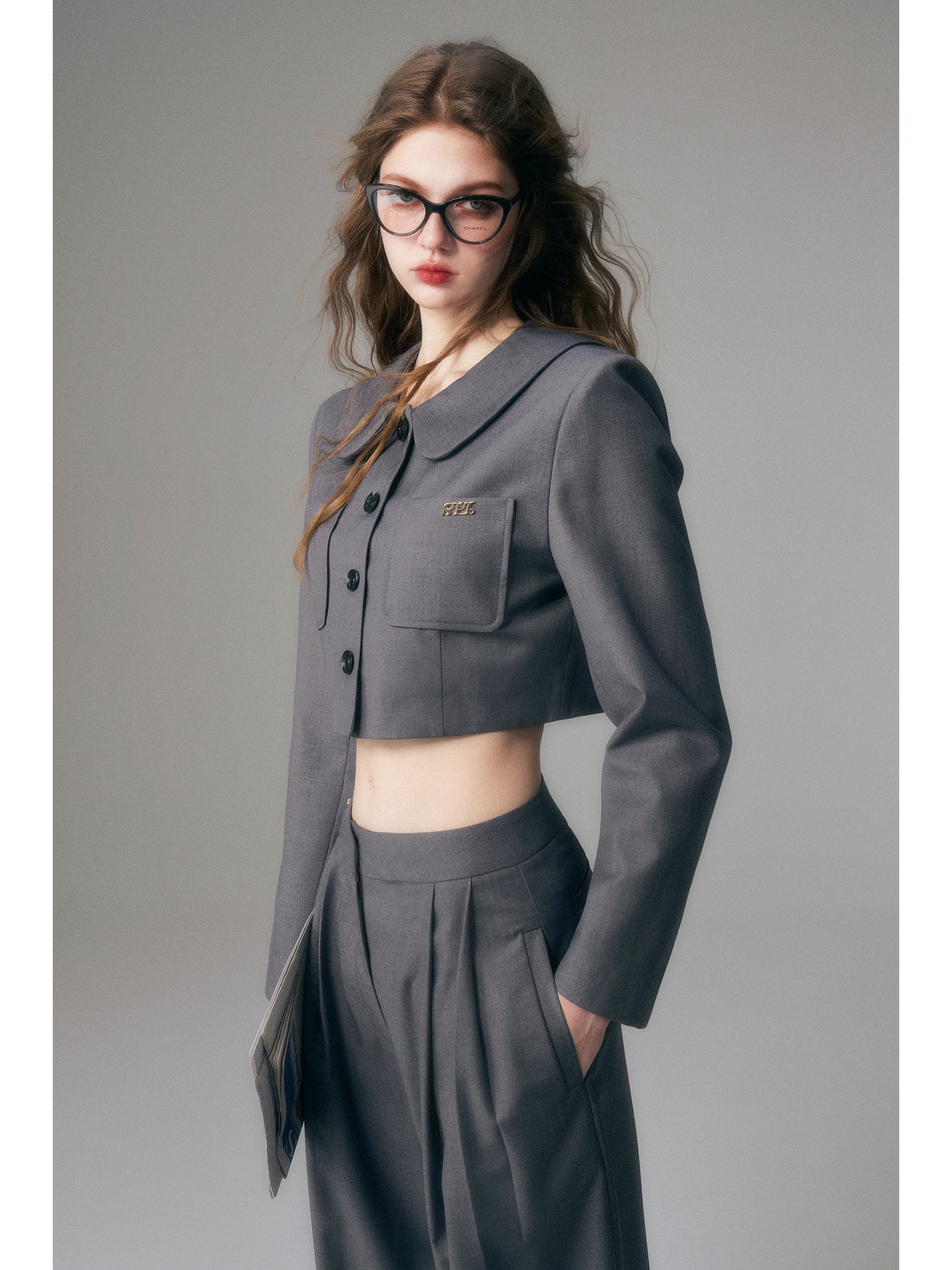 Peter Pan Collar Structured Cropped Jacket