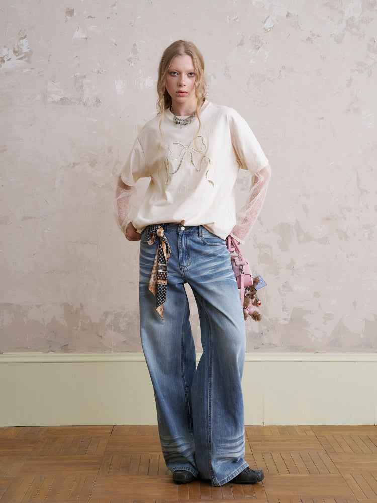 Cut-Out Bow Embroidered T-Shirt With Lace Sleeves