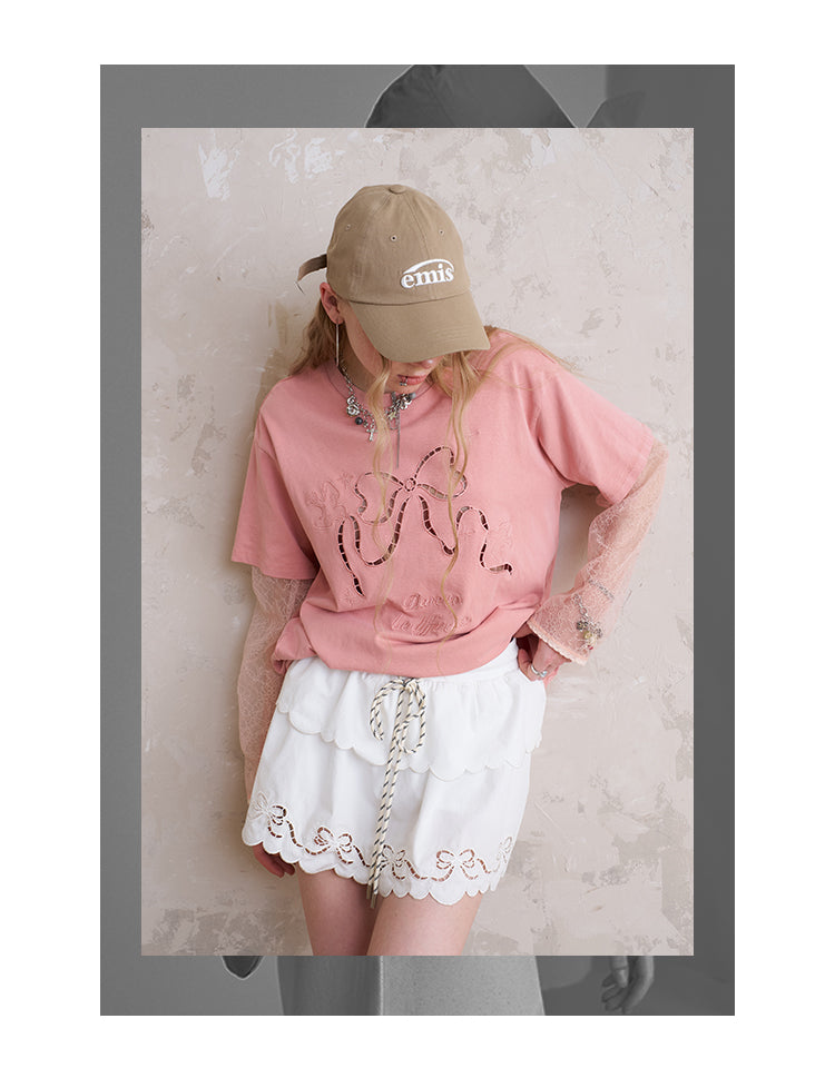 Cut-Out Bow Embroidered T-Shirt With Lace Sleeves