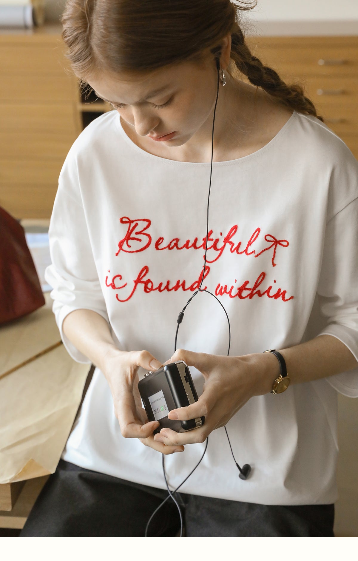 Wide Neck T-Shirt With Letter Embroidery