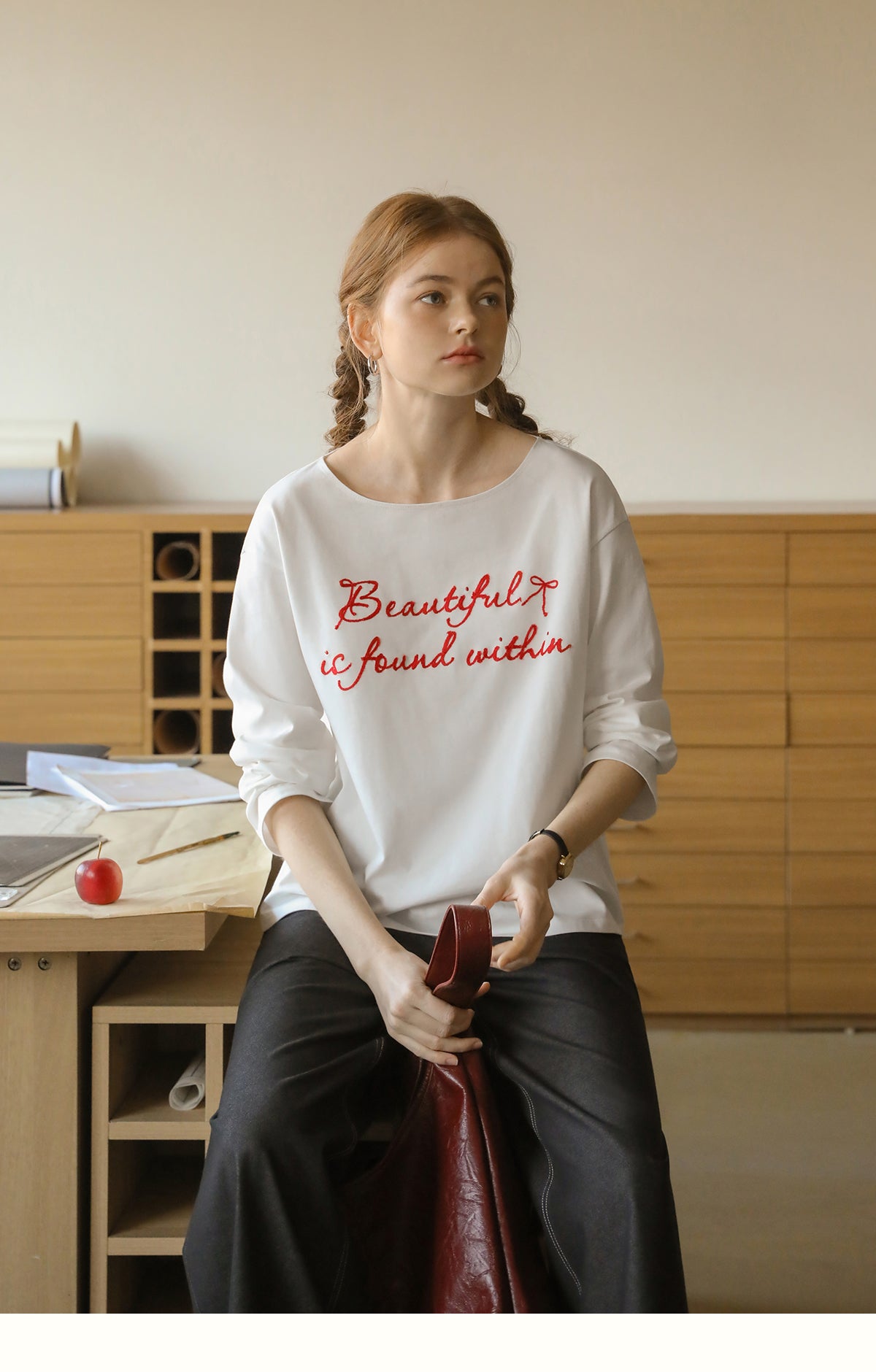 Wide Neck T-Shirt With Letter Embroidery