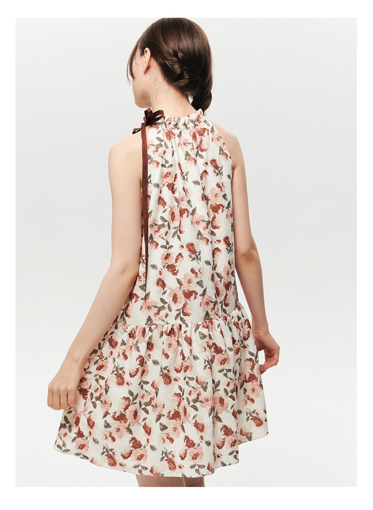 Sleeveless Textured Floral Dress With Gathered Neck