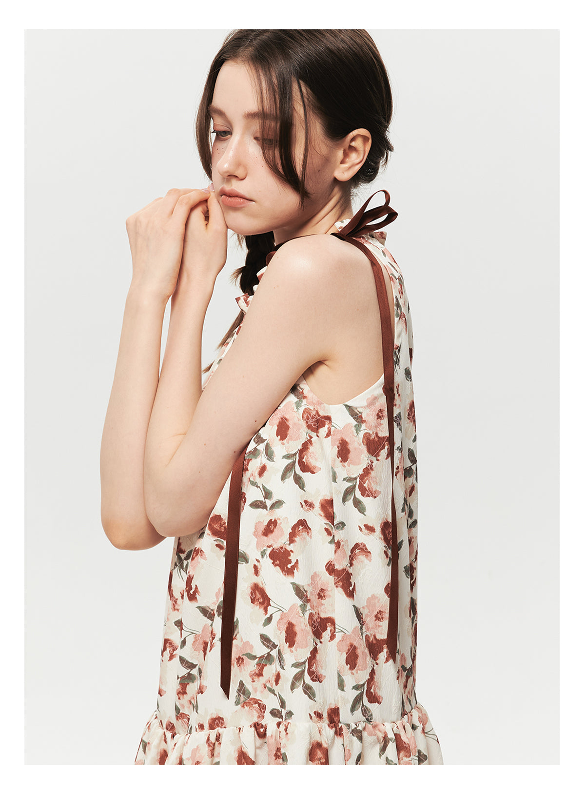 Sleeveless Textured Floral Dress With Gathered Neck