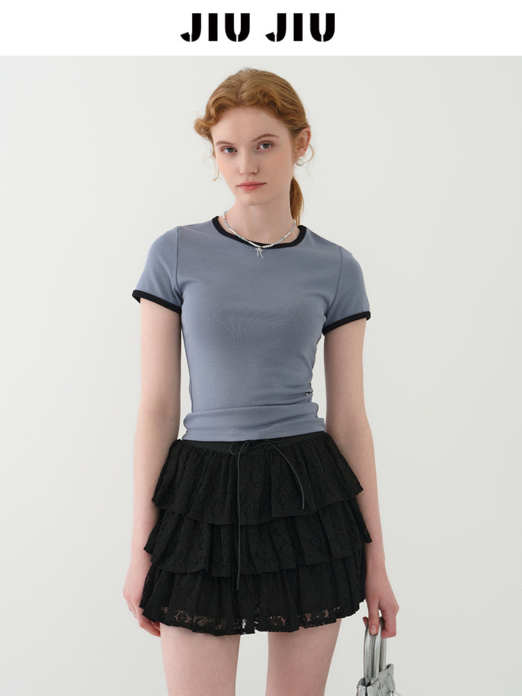 Contrast-Tipped Minimalist Fitted T-Shirt
