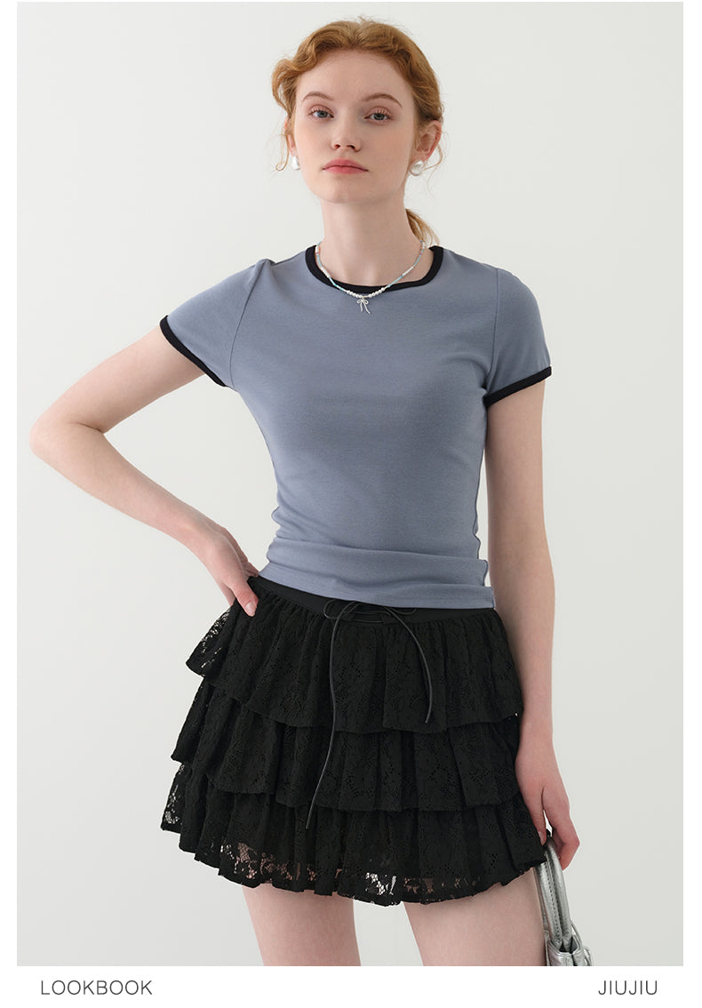 Contrast-Tipped Minimalist Fitted T-Shirt