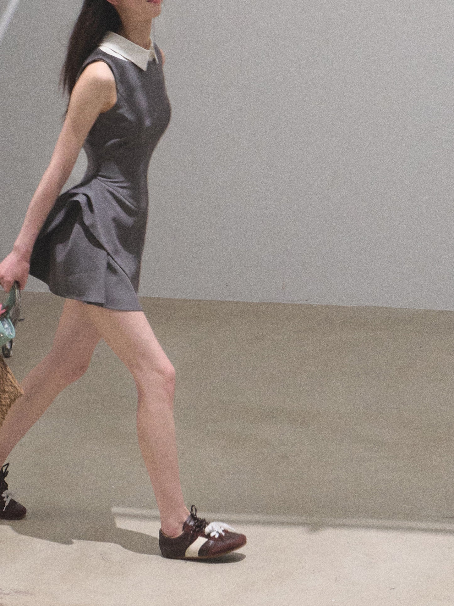 Sleeveless Structured Dress With Removable Collar
