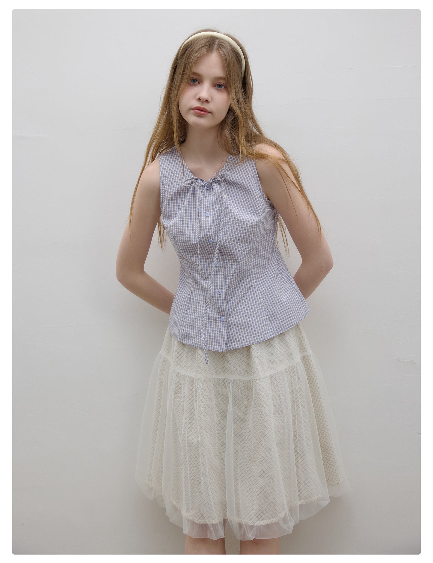 Sleeveless Button-Up Shirt With Gathered Tie Neck