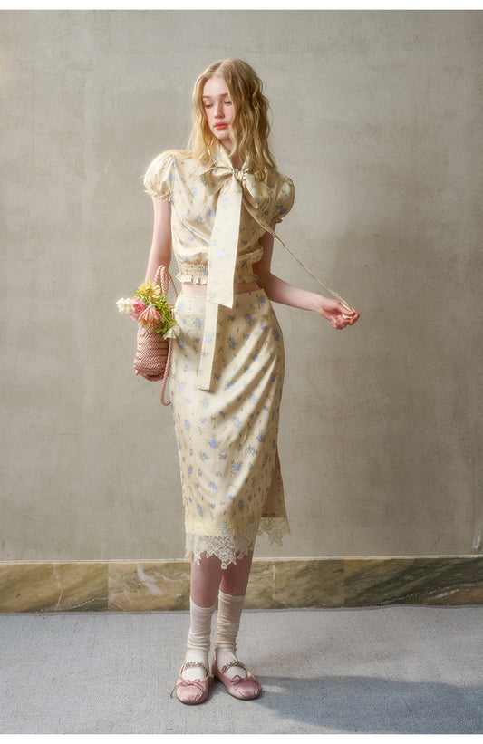 Floral Top With Large Tie & Lace-Trimmed Slit Skirt