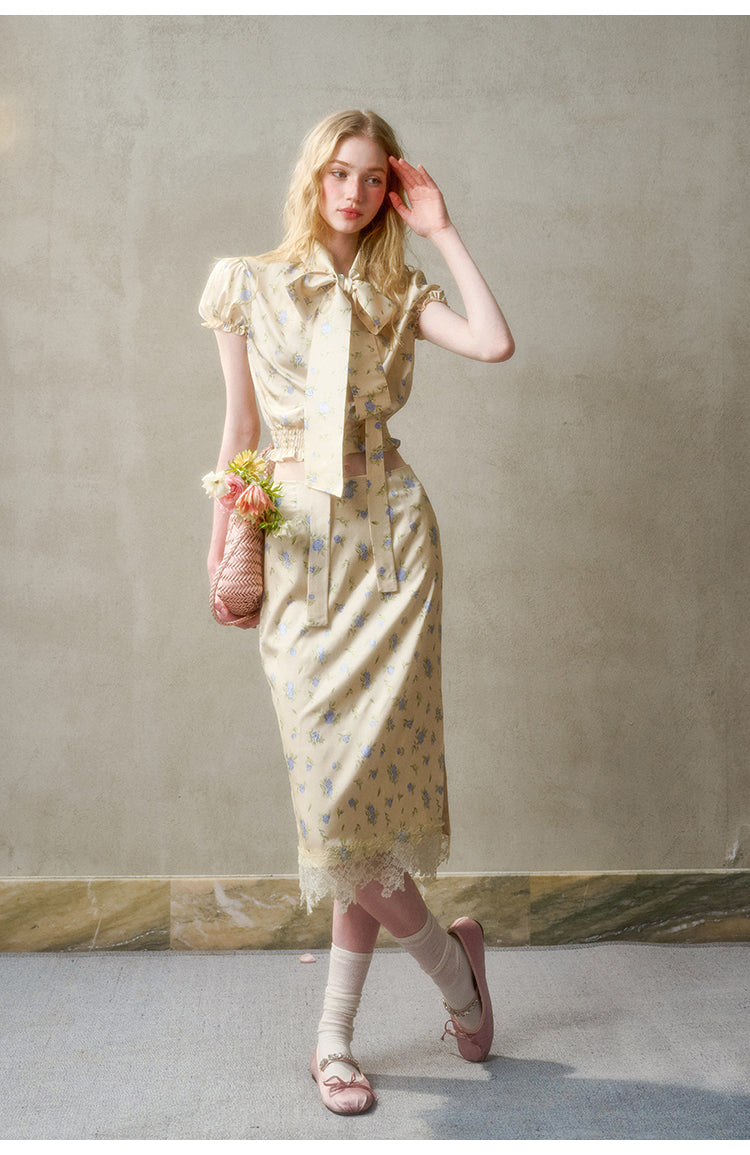 Floral Top With Large Tie & Lace-Trimmed Slit Skirt