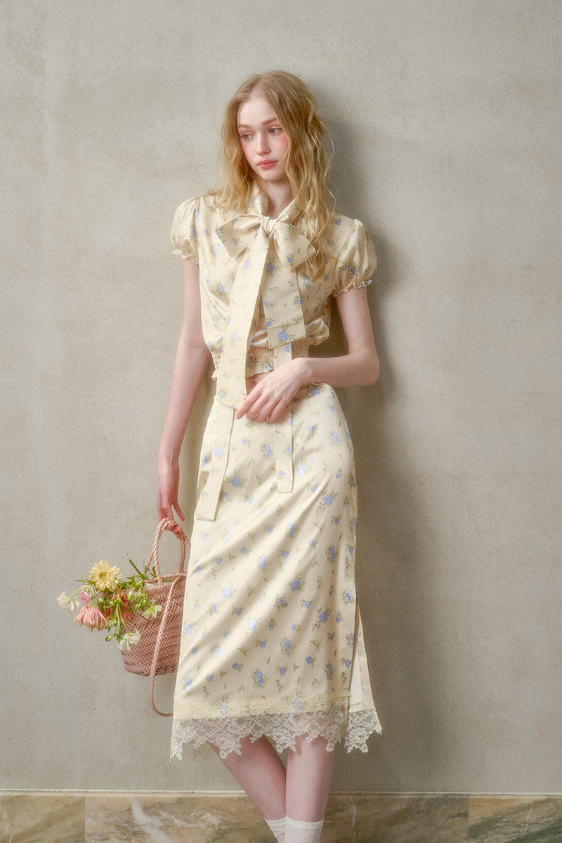 Floral Top With Large Tie & Lace-Trimmed Slit Skirt
