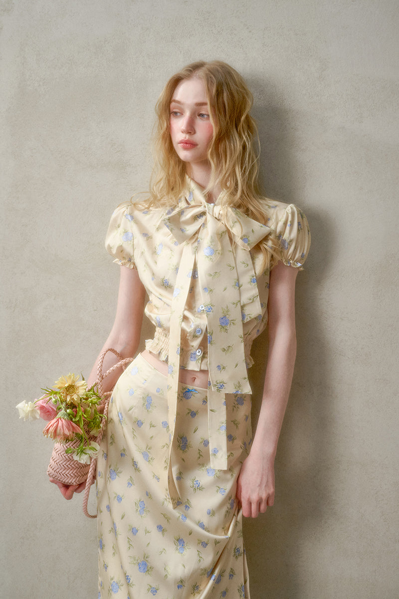Floral Top With Large Tie & Lace-Trimmed Slit Skirt