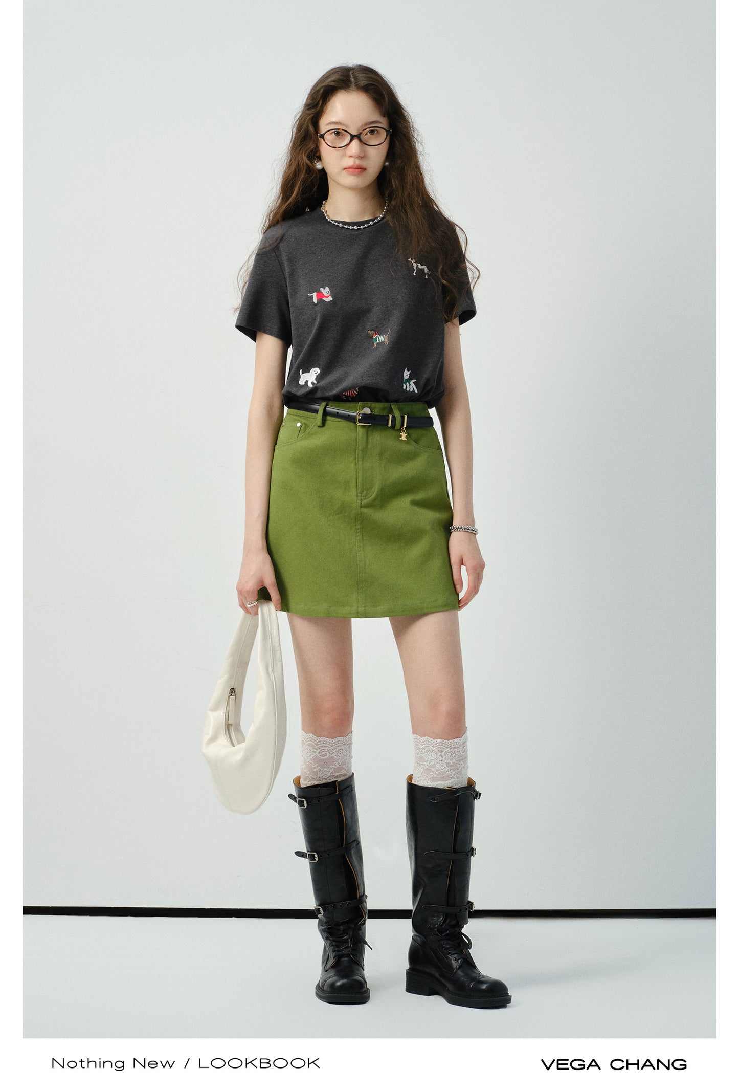 Dog-Embroidered T-Shirt & Cotton A-Line Mini Skirt