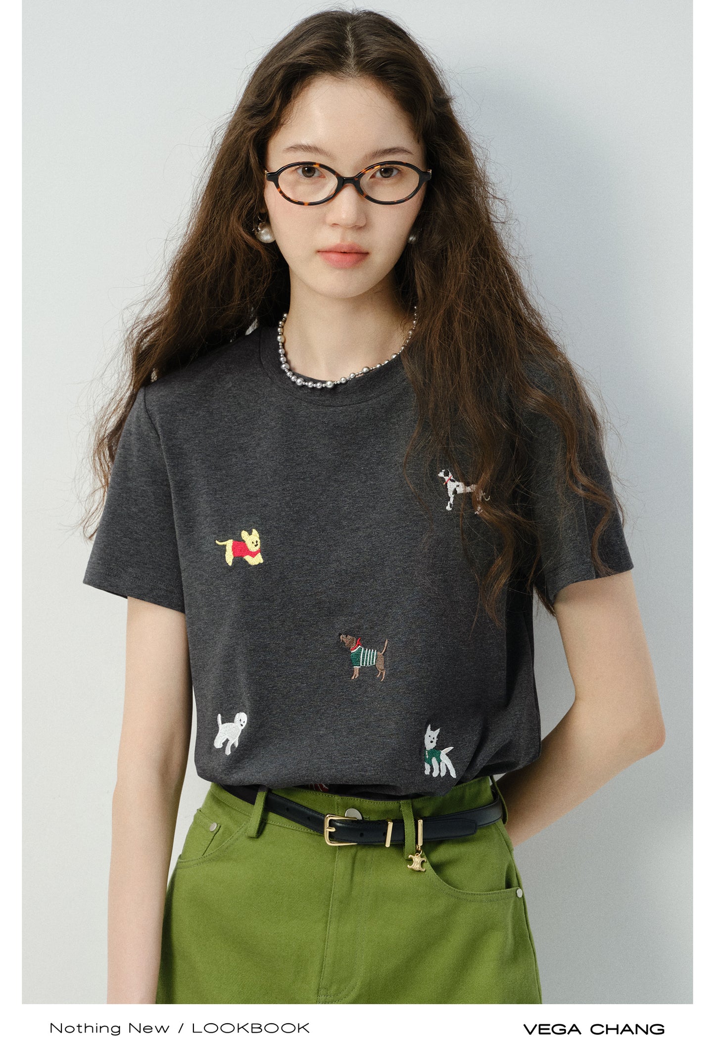 Dog-Embroidered T-Shirt & Cotton A-Line Mini Skirt