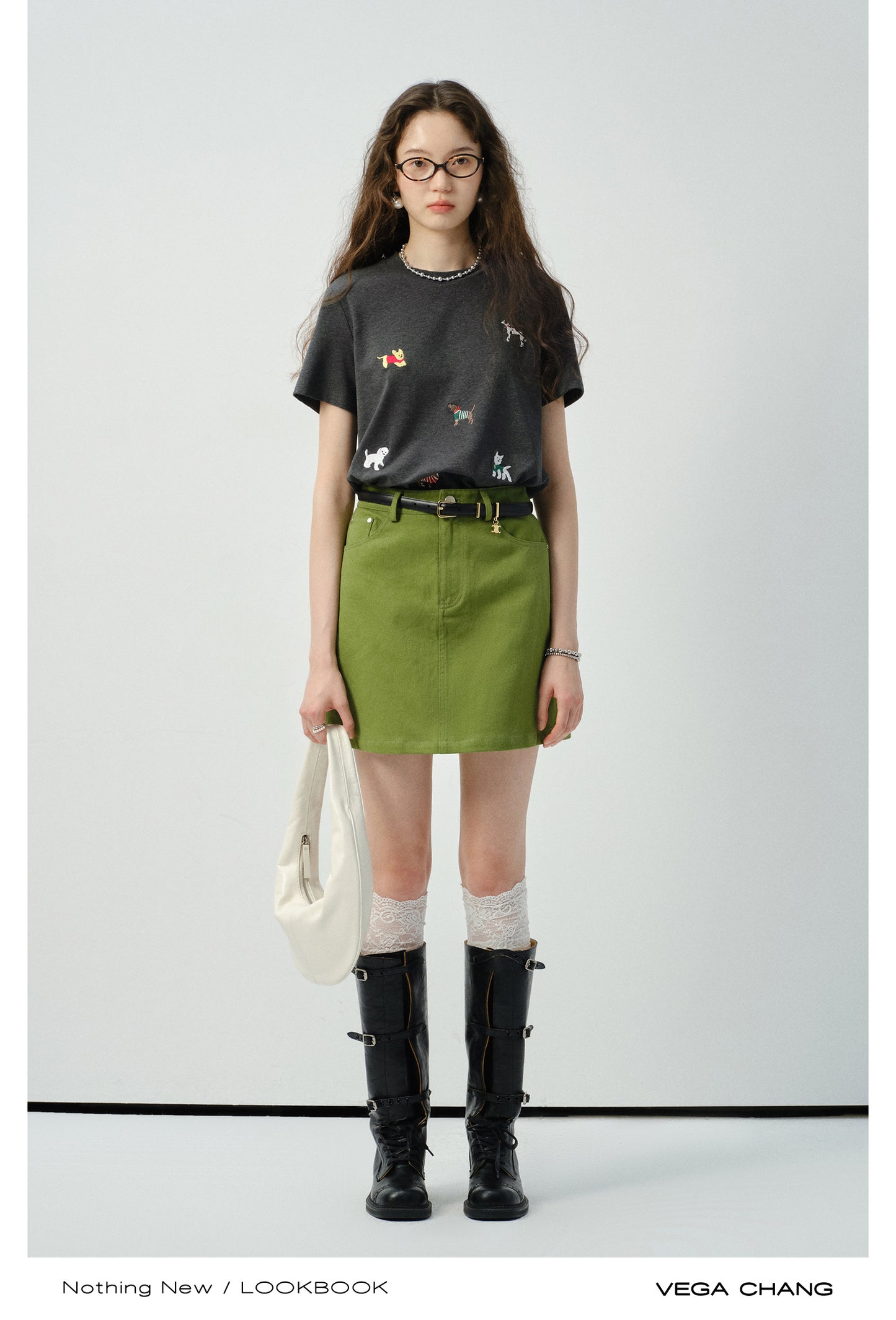 Dog-Embroidered T-Shirt & Cotton A-Line Mini Skirt